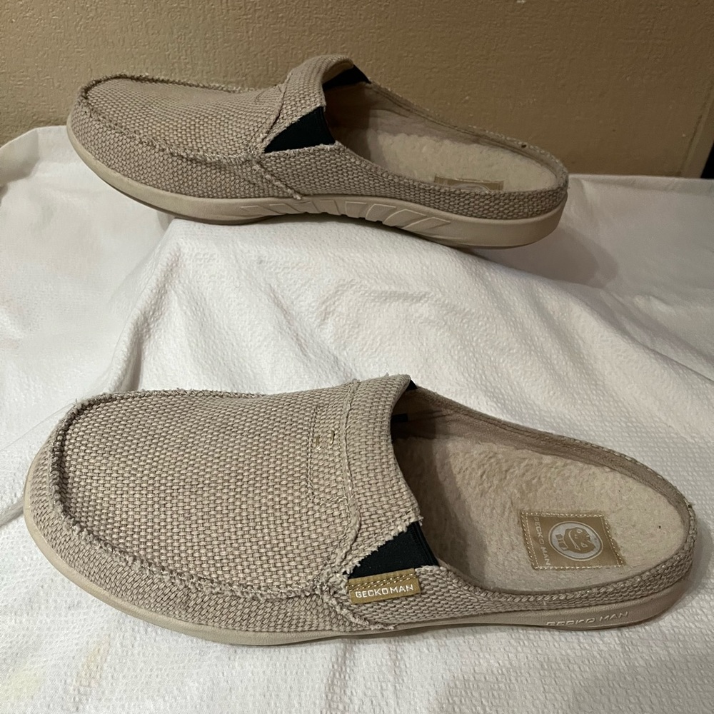Gecko Man Clogs - Picture 4 of 9